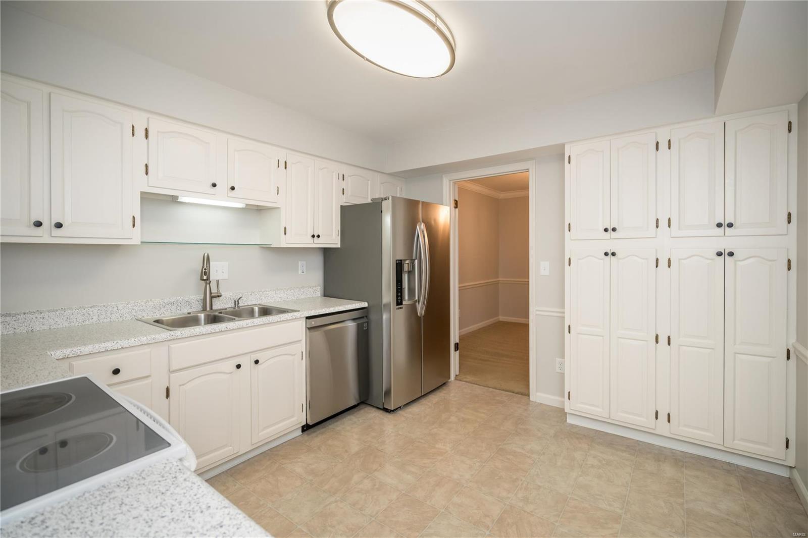 590 Sarah Lane Unit: 304