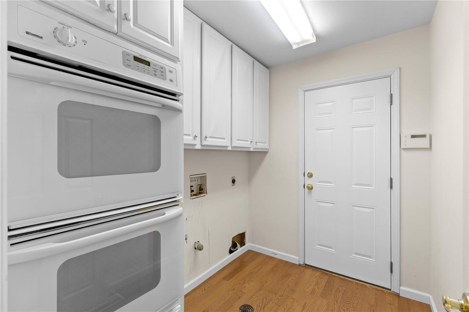 419 Caprice Gardens Court