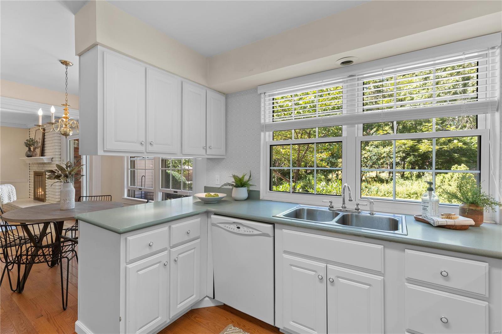 419 Caprice Gardens Court