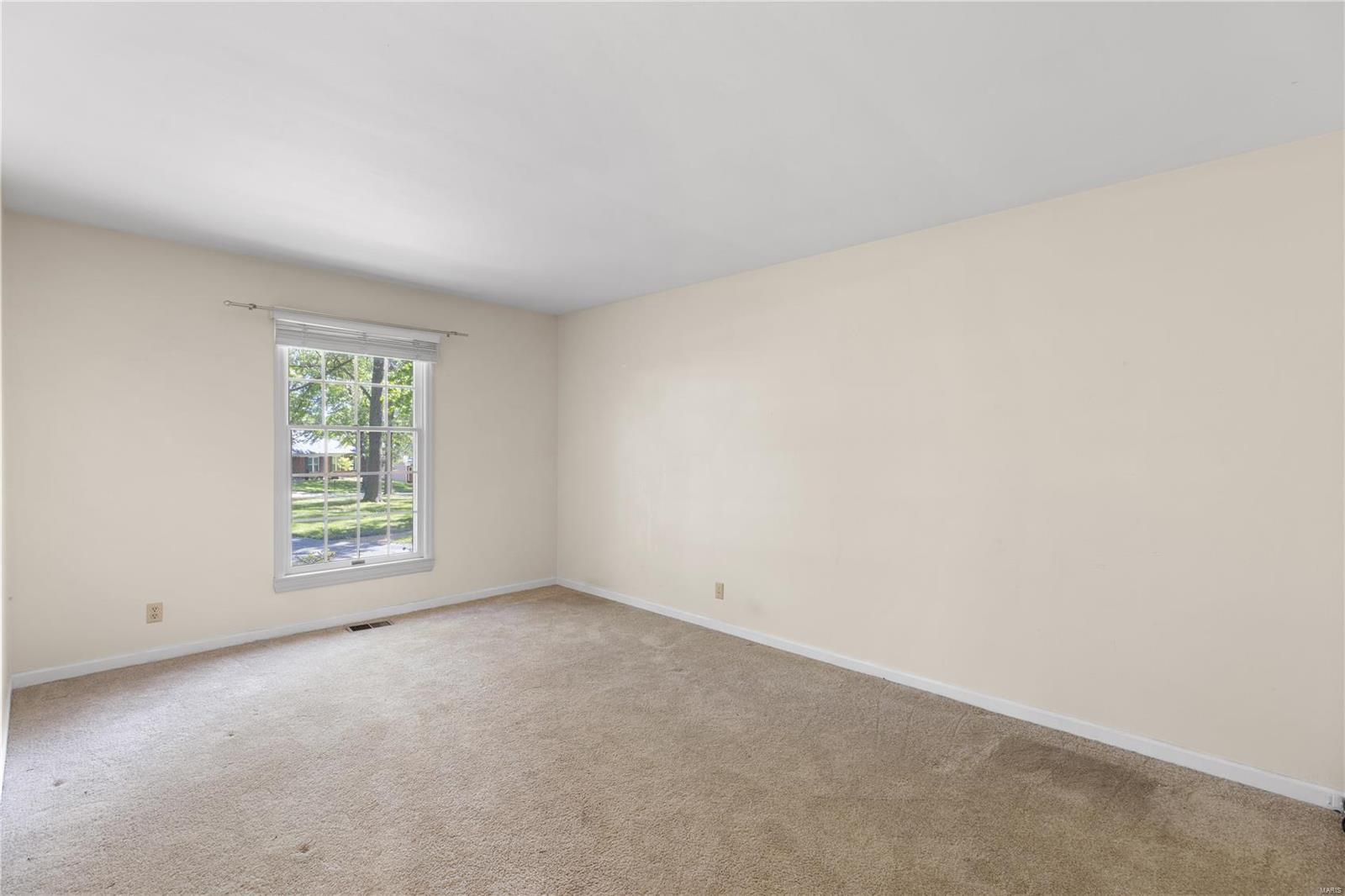 419 Caprice Gardens Court