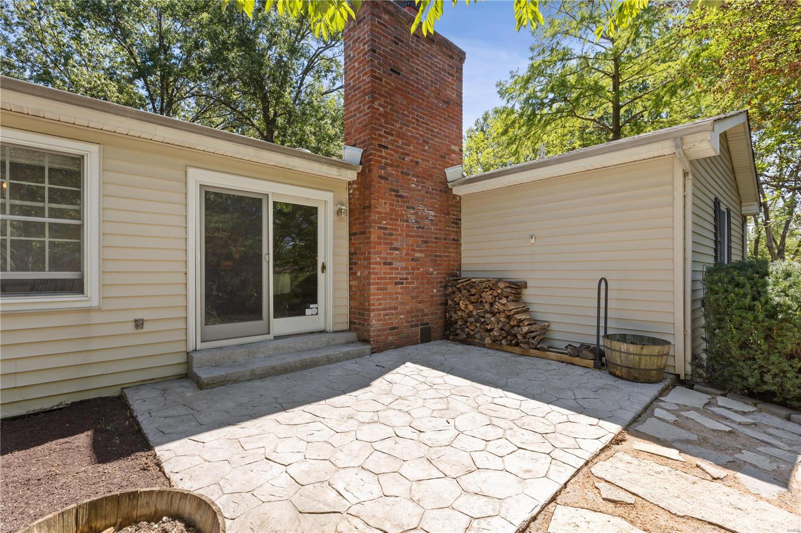 419 Caprice Gardens Court