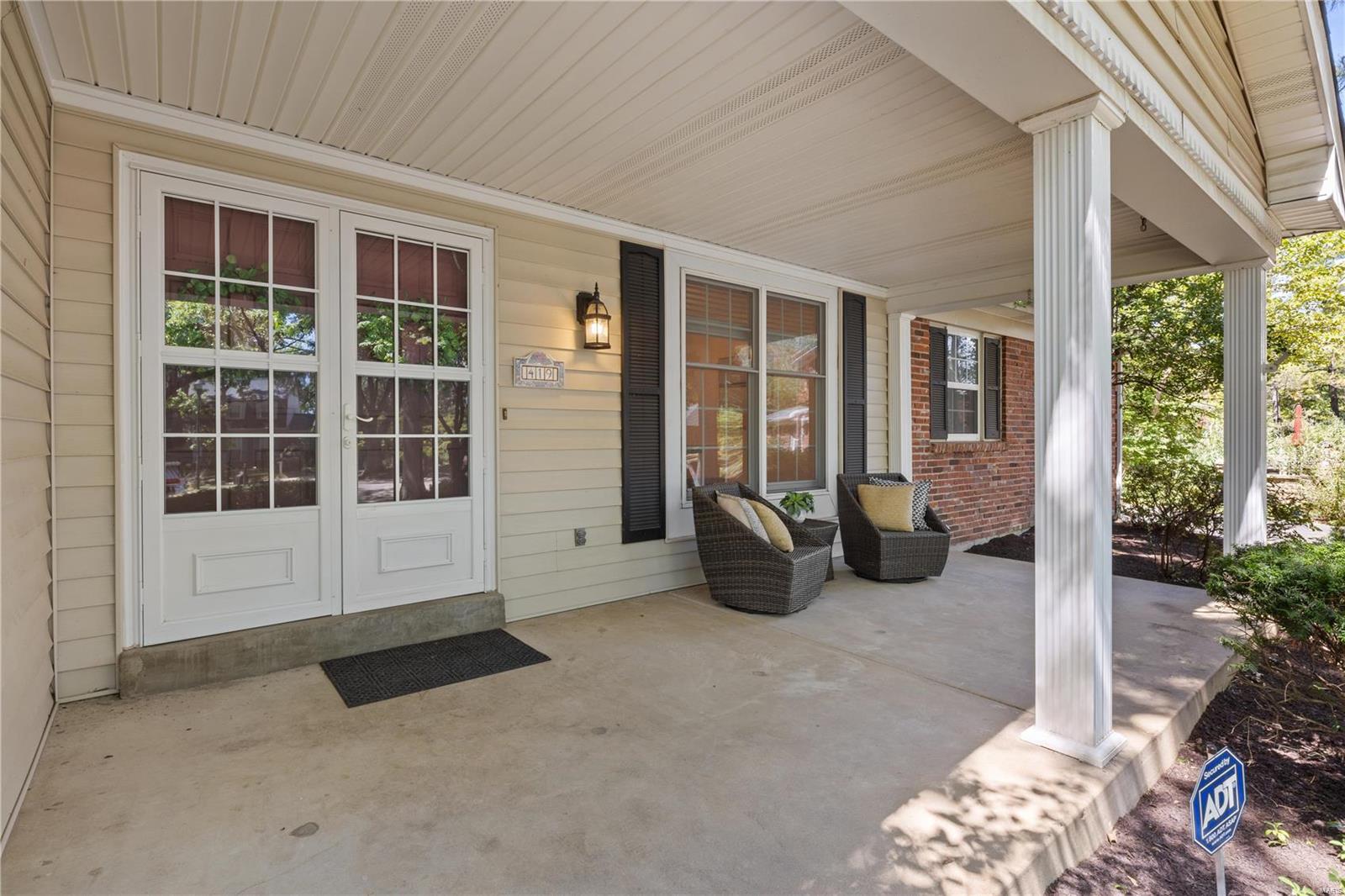 419 Caprice Gardens Court