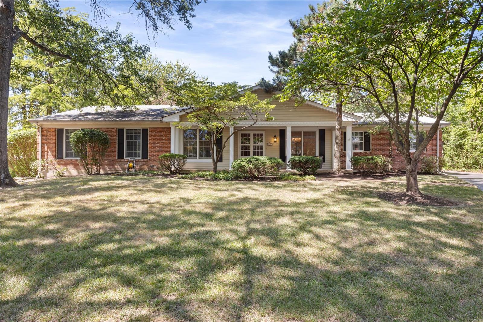 419 Caprice Gardens Court