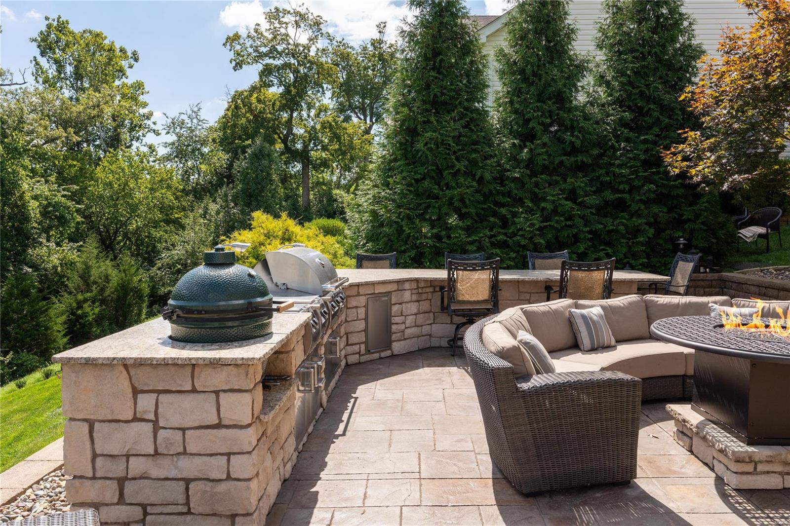 1084 Nooning Tree Drive