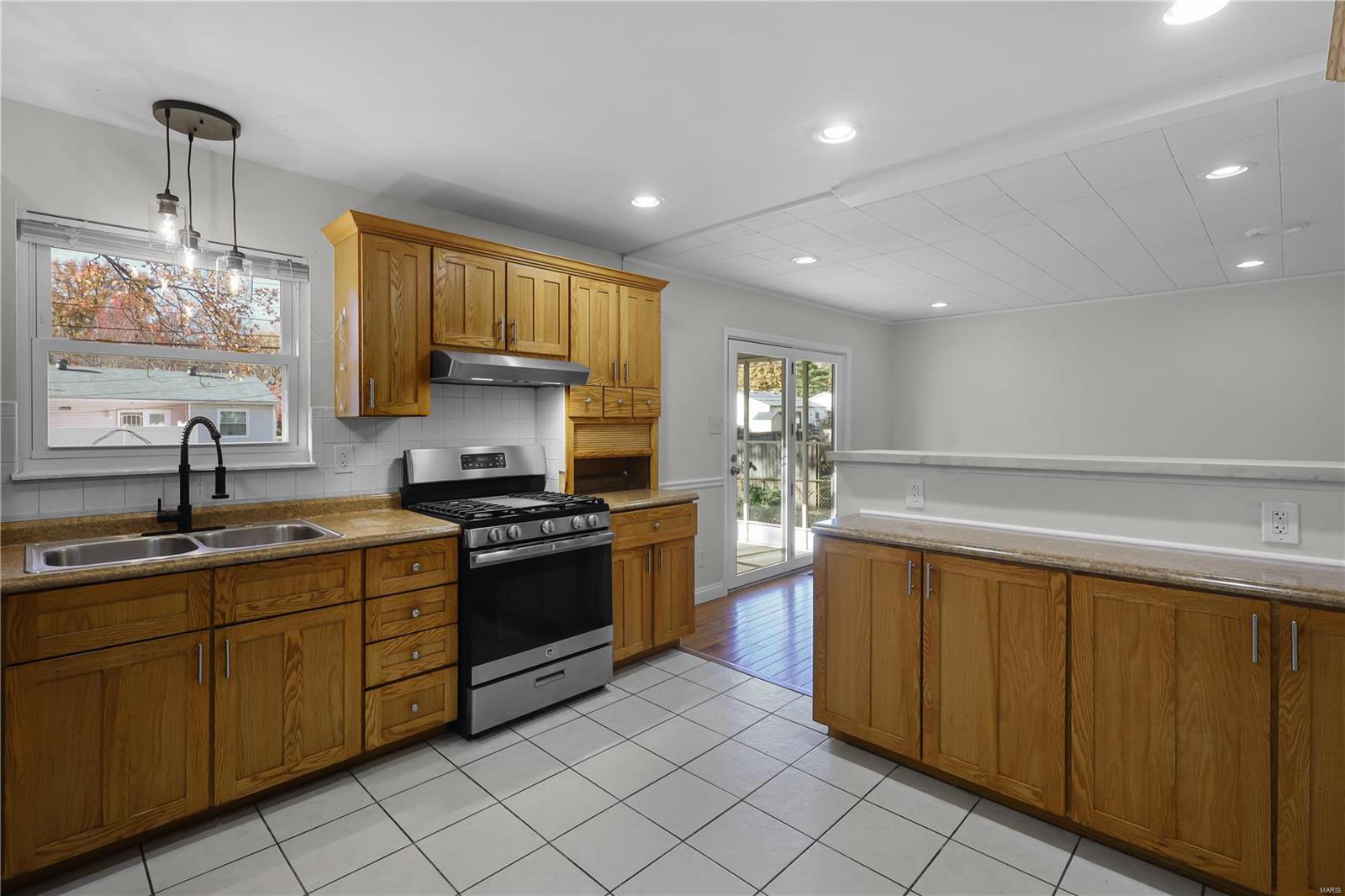 2490 Teakwood Manor Drive