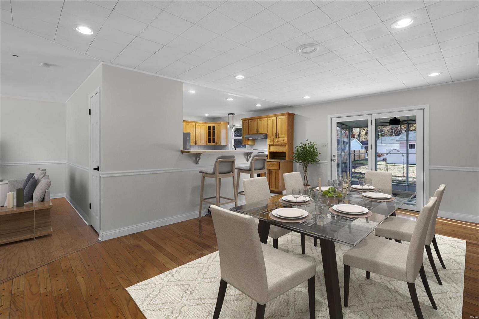 2490 Teakwood Manor Drive