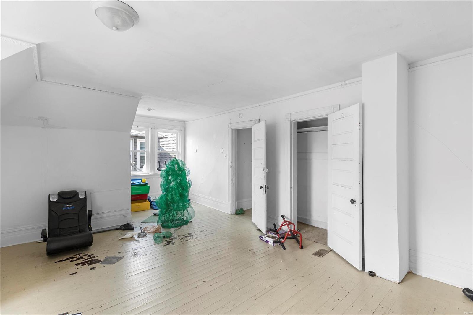 3939 Cleveland Avenue