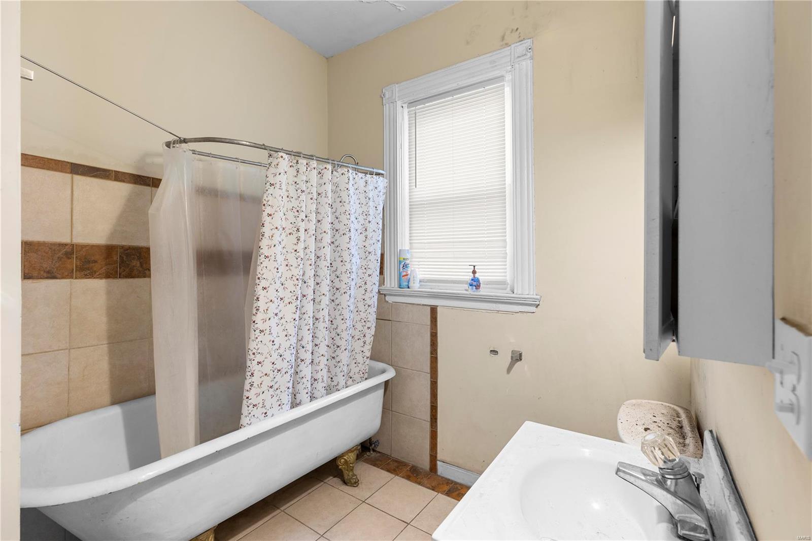 3939 Cleveland Avenue