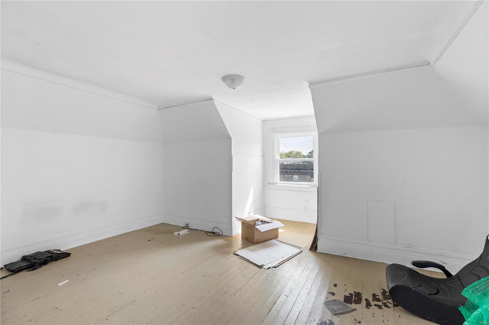 3939 Cleveland Avenue