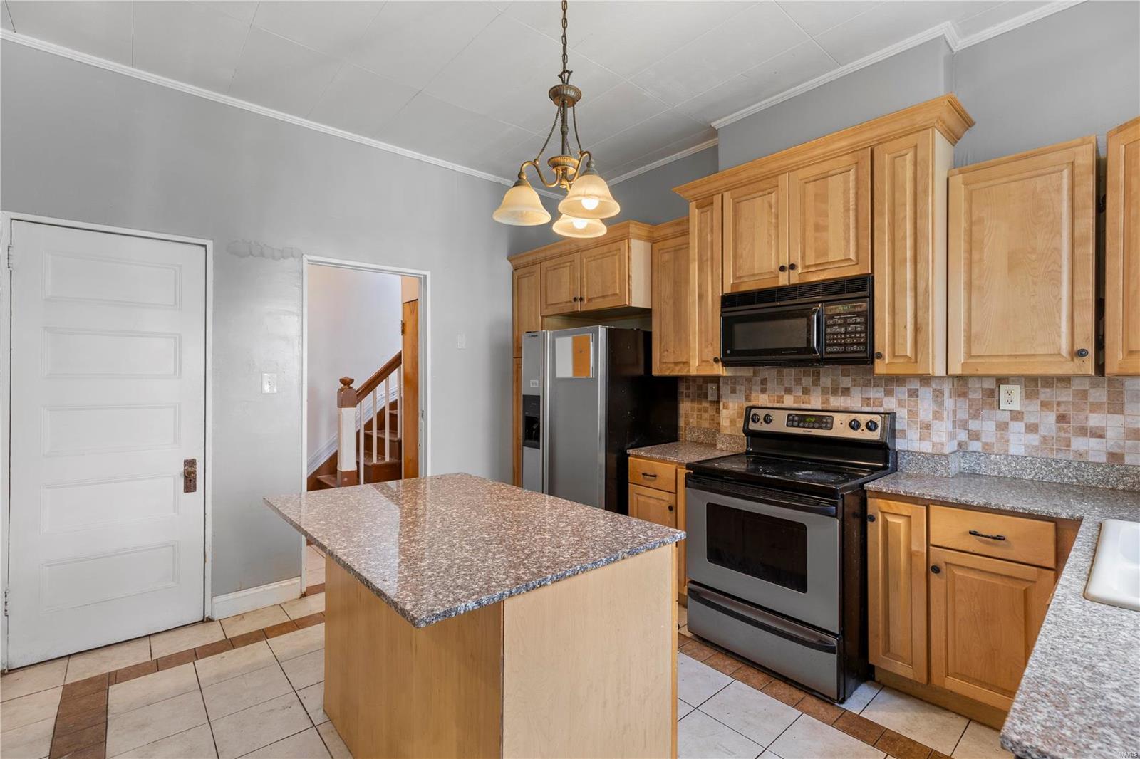 3939 Cleveland Avenue