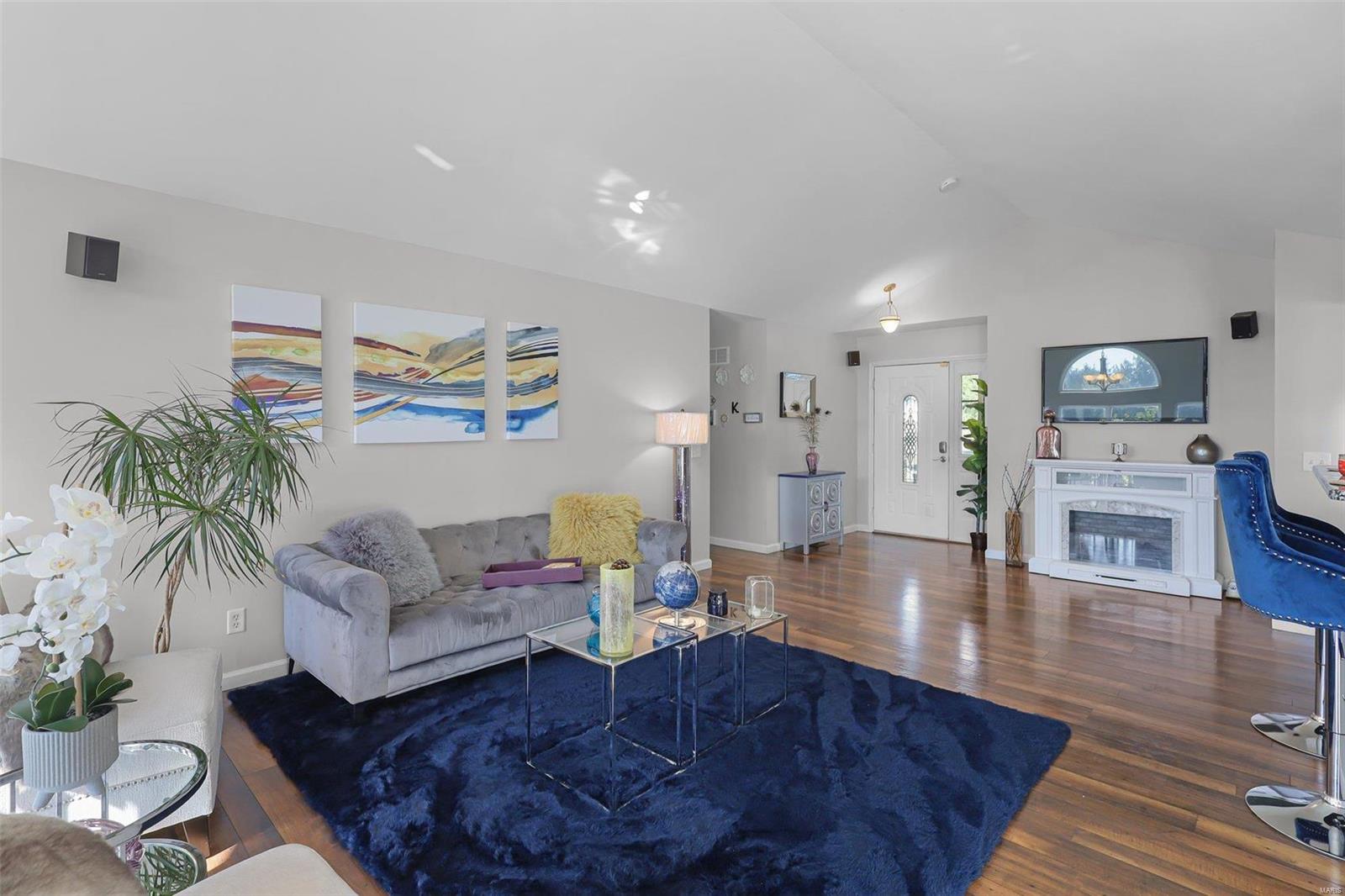 116 Fleur De Lis Drive