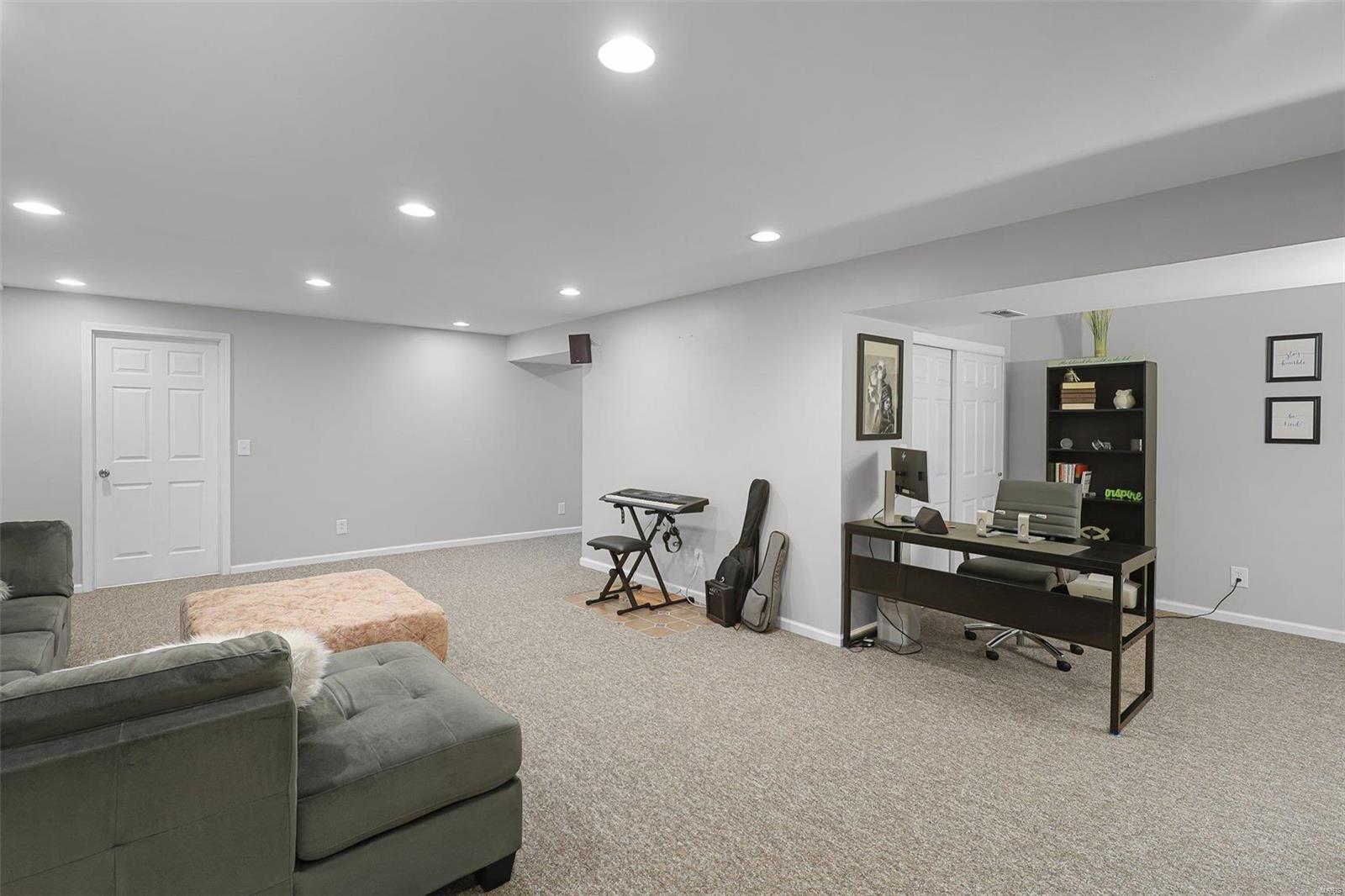 116 Fleur De Lis Drive