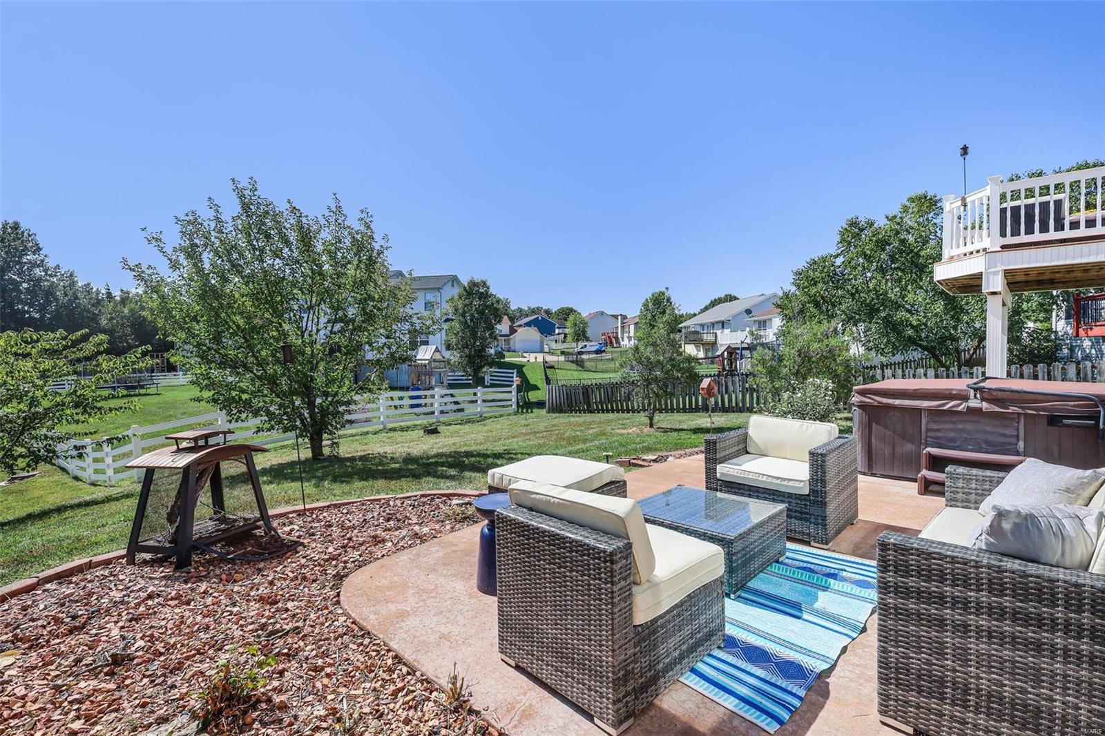 116 Fleur De Lis Drive