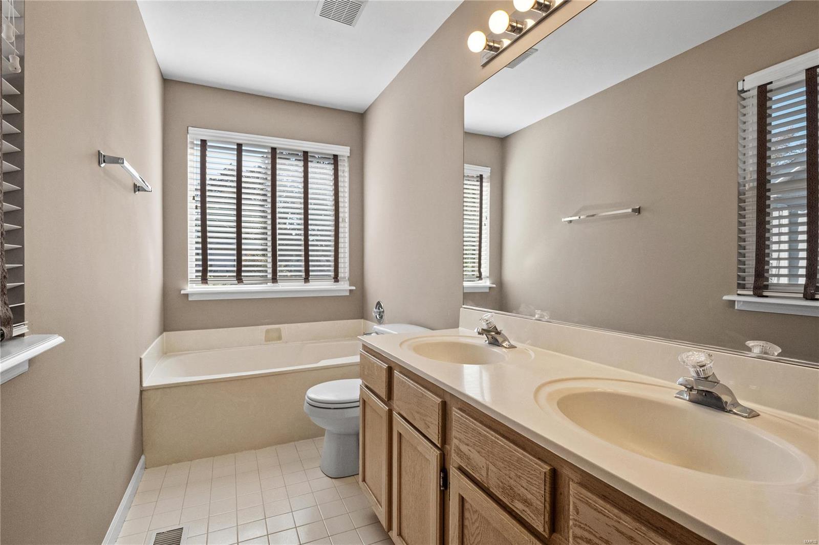 10472 Ashby Place Lane