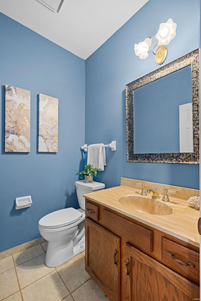 16500 Centerpointe Drive