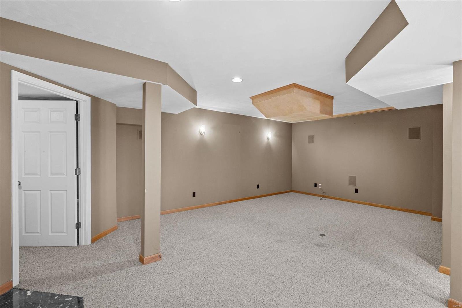 16500 Centerpointe Drive