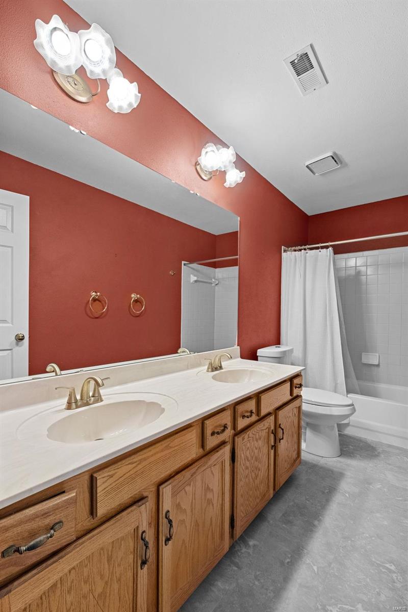 16500 Centerpointe Drive