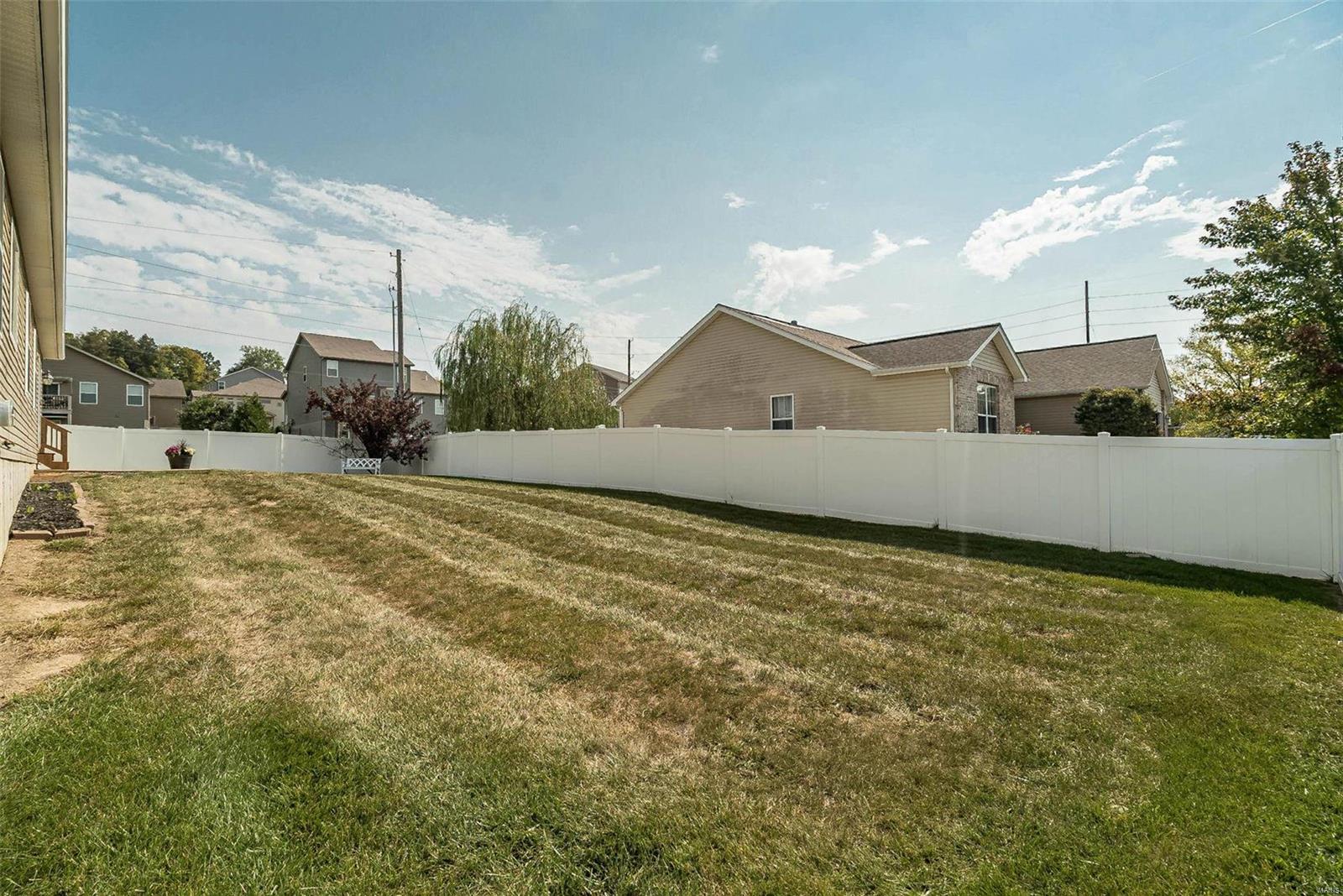 5302 S Bellerieve Lane