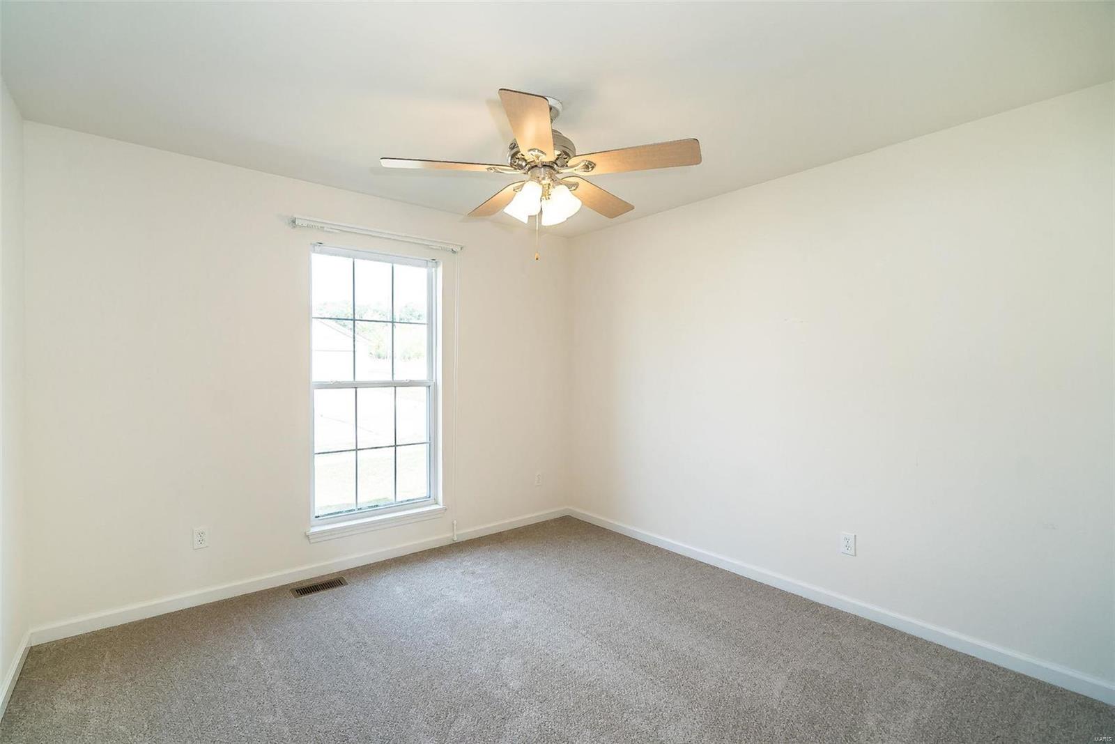 5302 S Bellerieve Lane