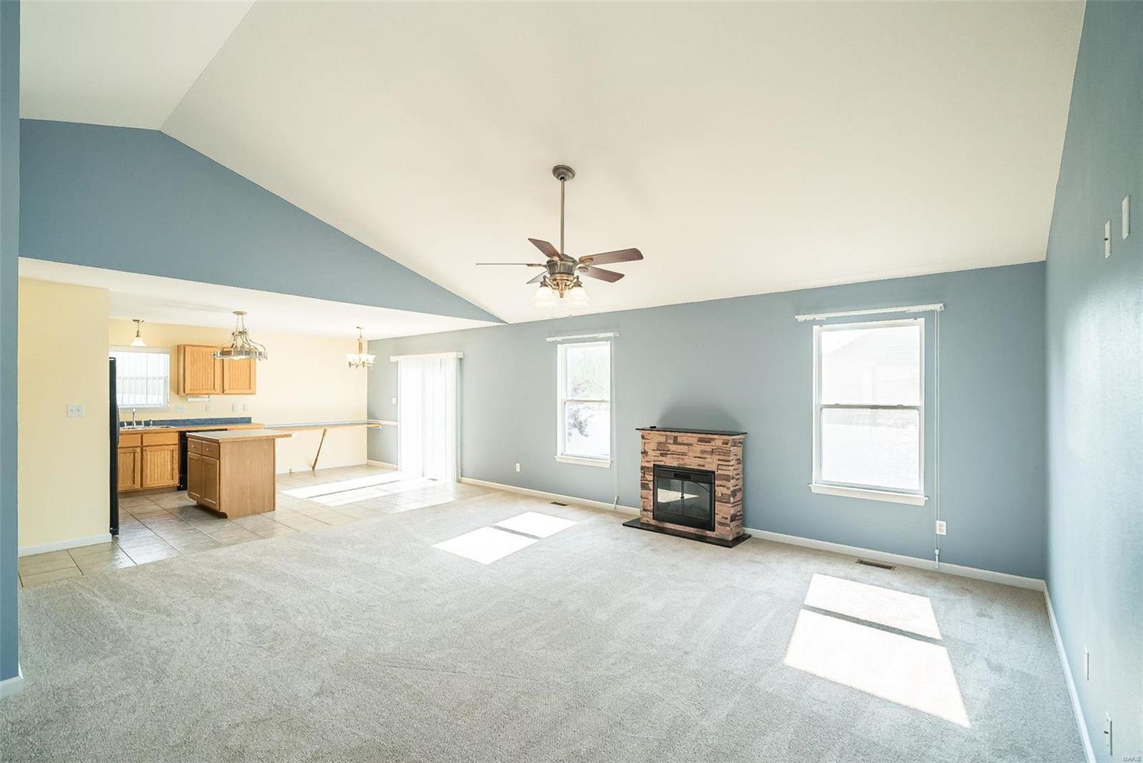 5302 S Bellerieve Lane