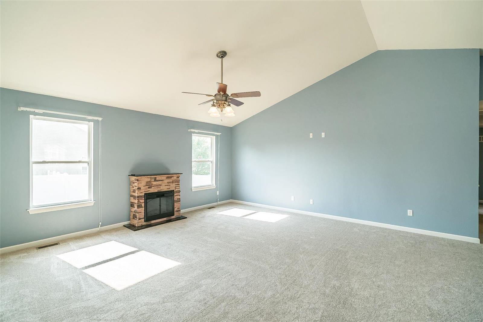 5302 S Bellerieve Lane