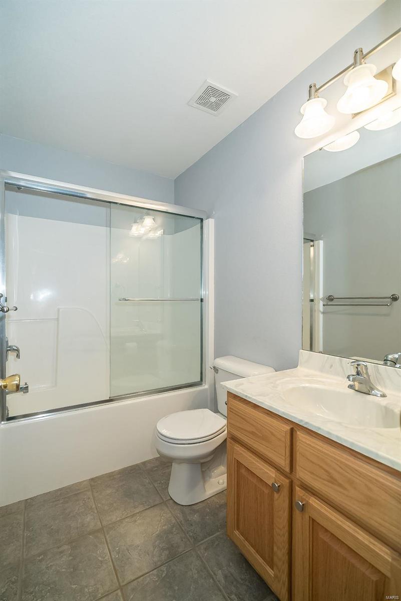 5302 S Bellerieve Lane