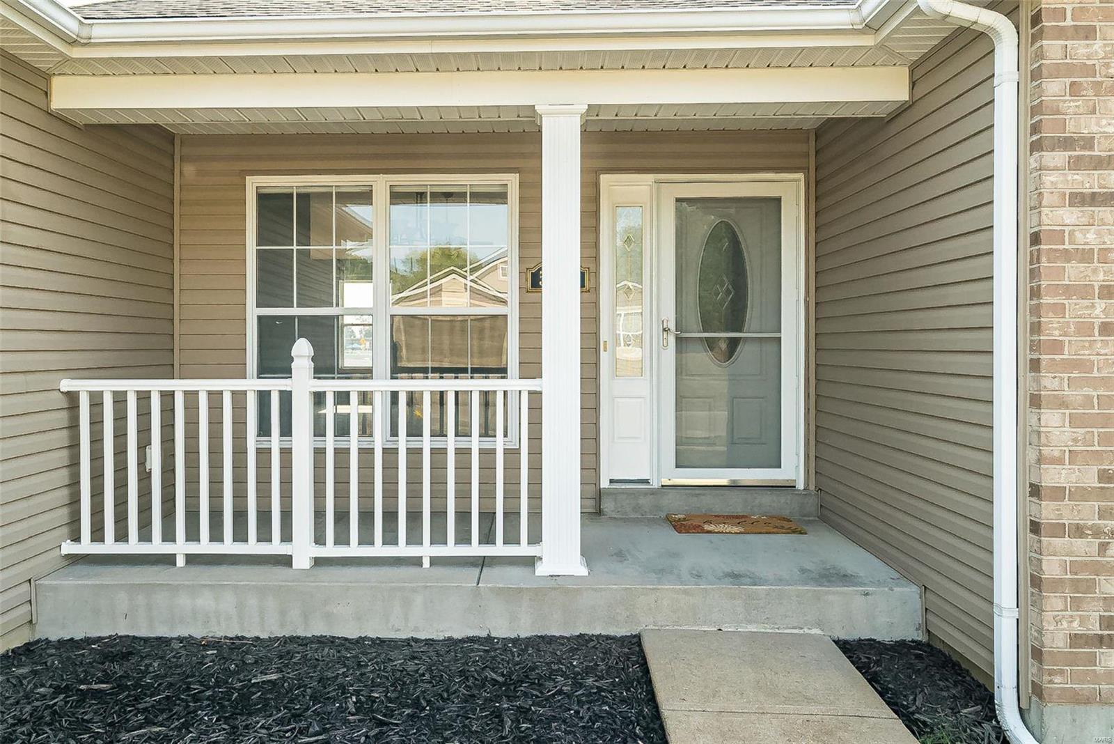 5302 S Bellerieve Lane