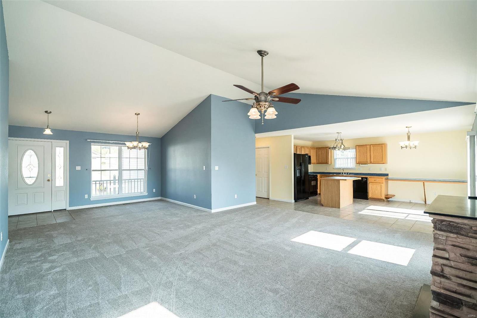 5302 S Bellerieve Lane