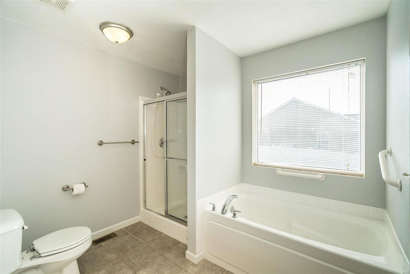 5302 S Bellerieve Lane