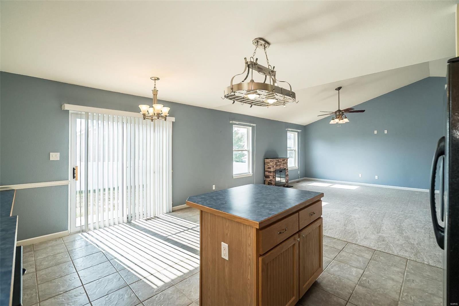 5302 S Bellerieve Lane