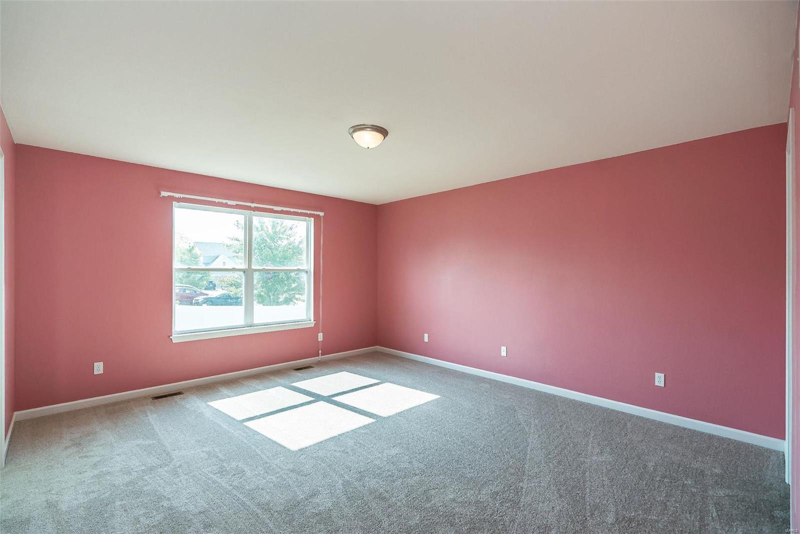 5302 S Bellerieve Lane