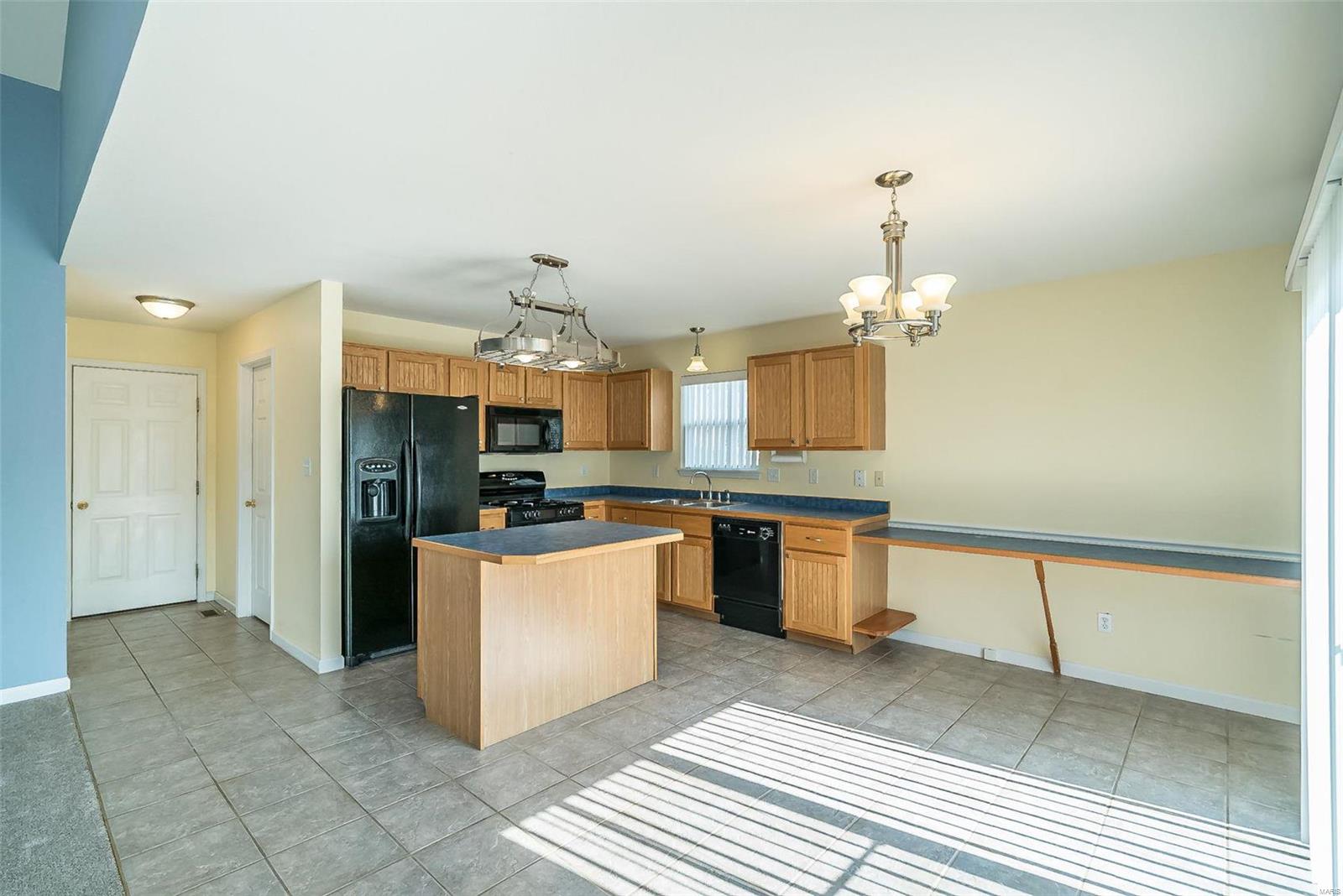 5302 S Bellerieve Lane