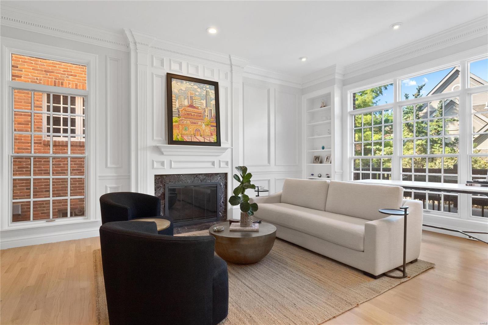 312 N Brentwood Boulevard Unit: 8