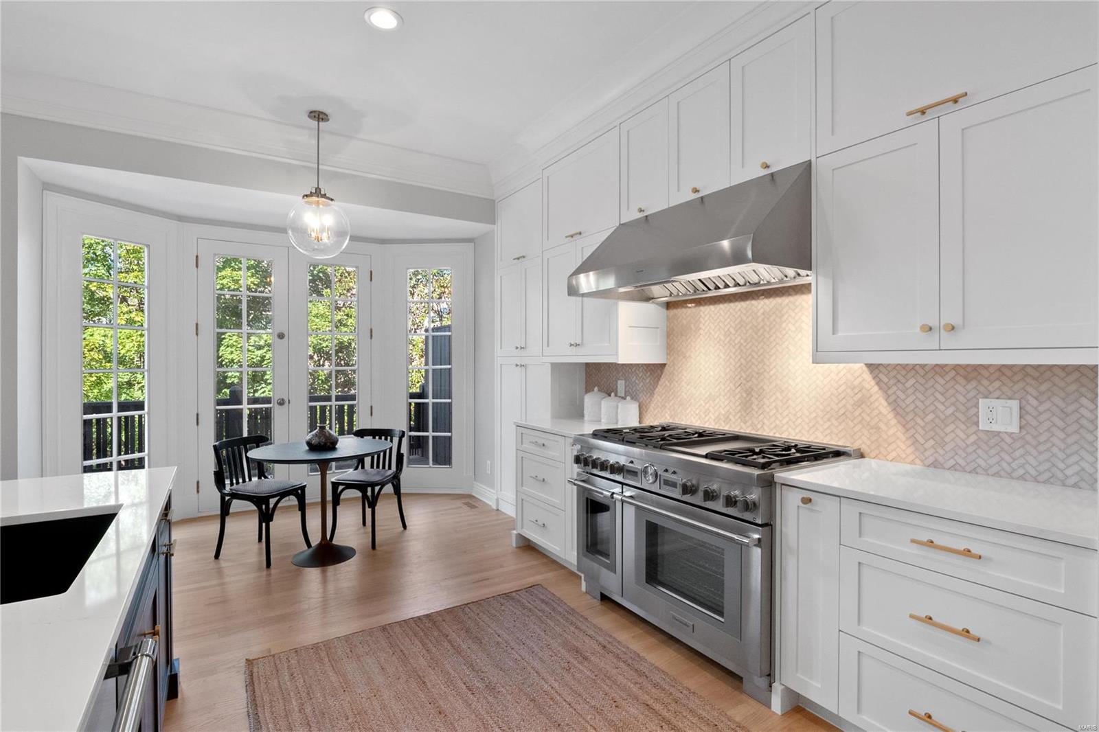 312 N Brentwood Boulevard Unit: 8