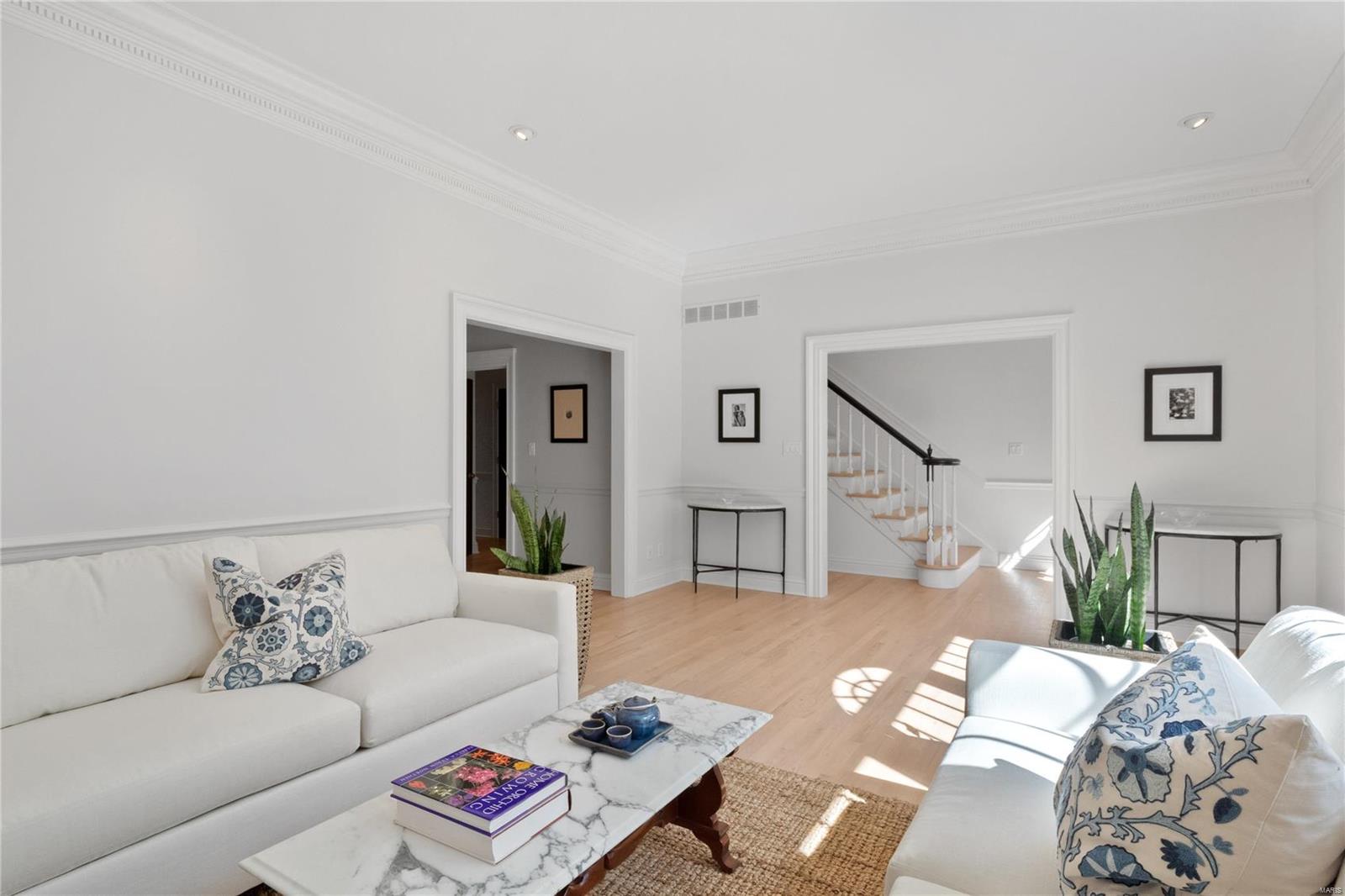 312 N Brentwood Boulevard Unit: 8