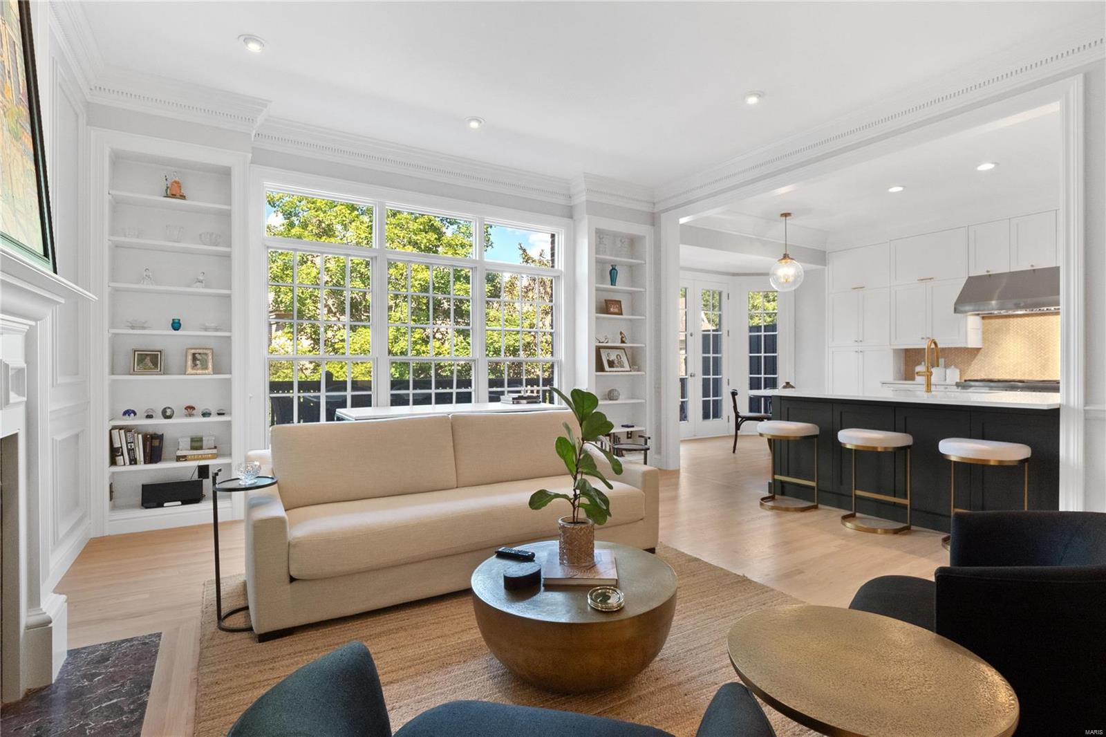 312 N Brentwood Boulevard Unit: 8