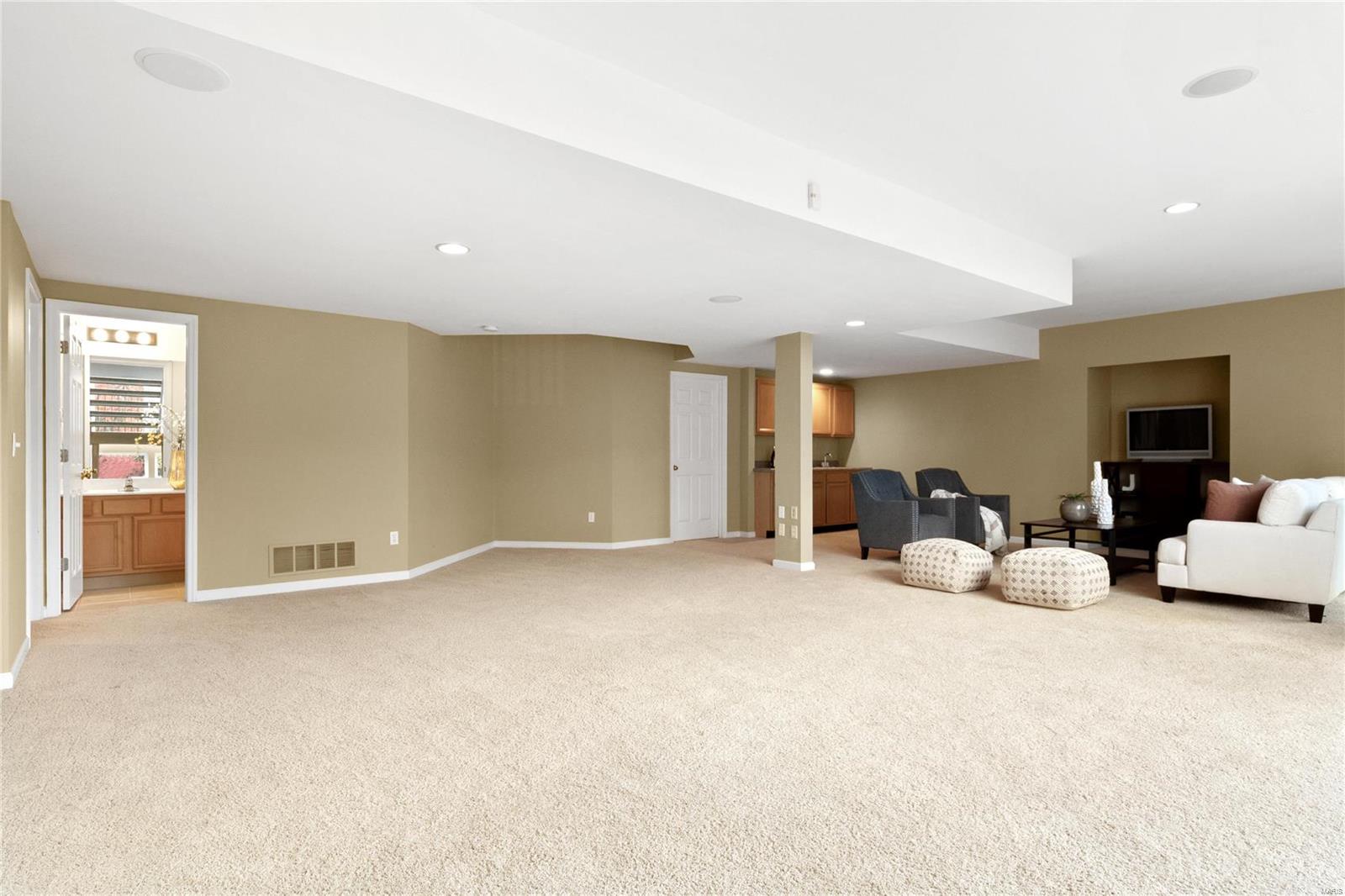 17816 Suzanne Ridge Drive