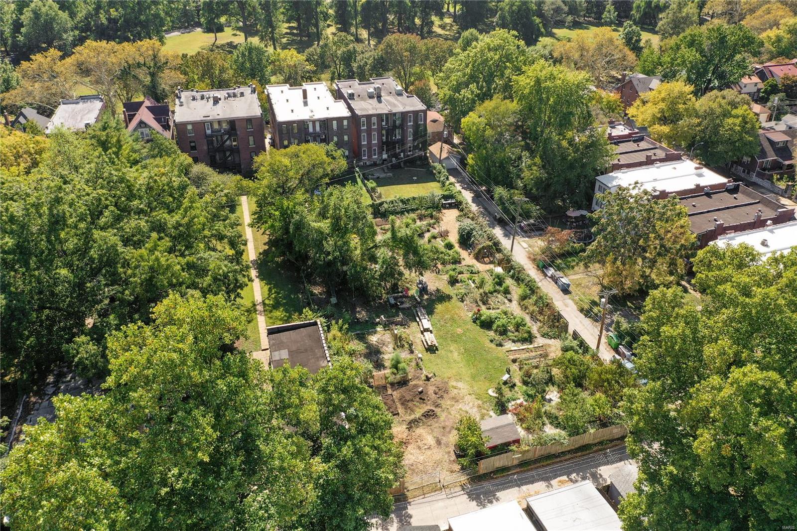 3952 Botanical Avenue