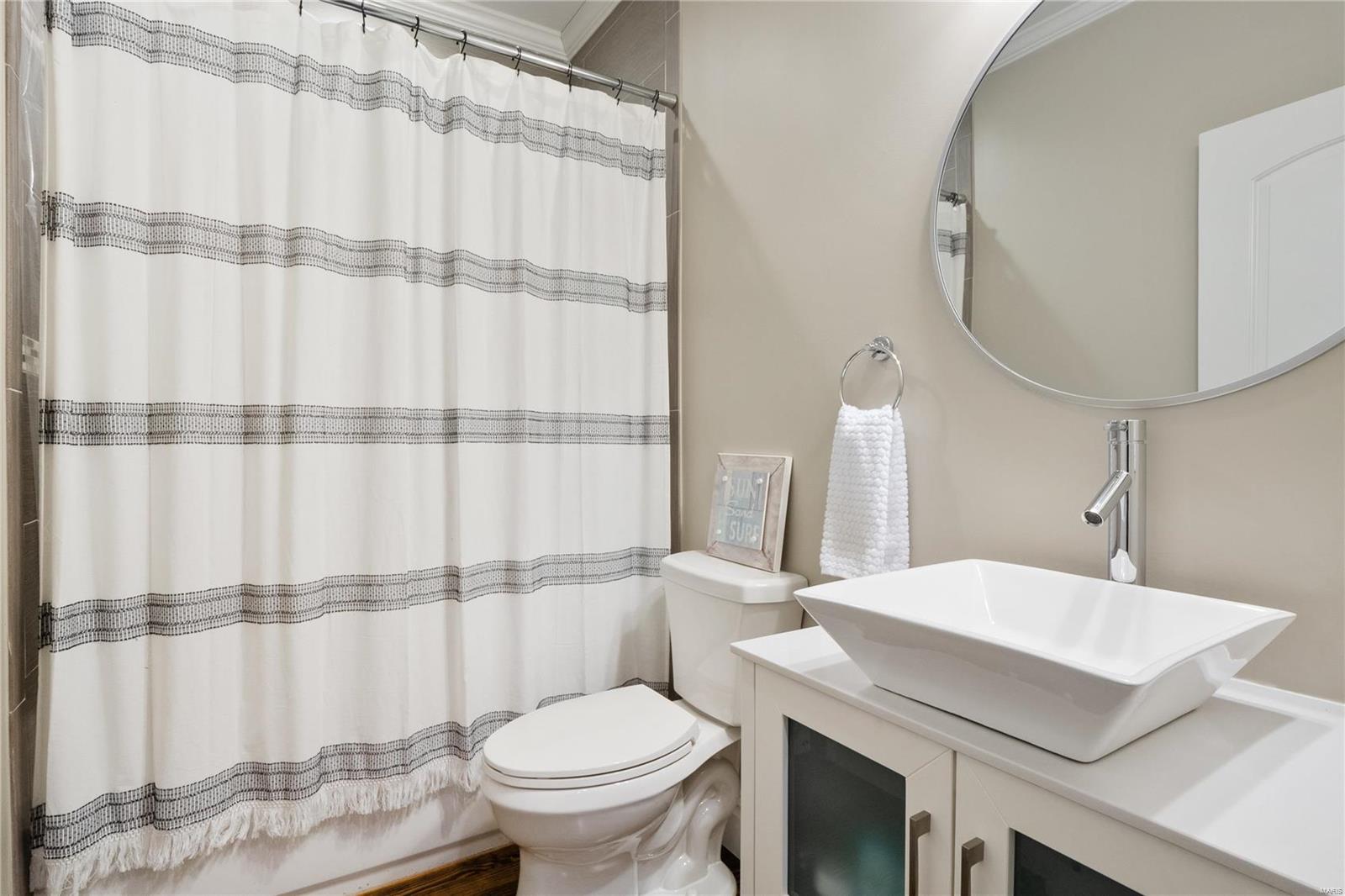 3952 Botanical Avenue