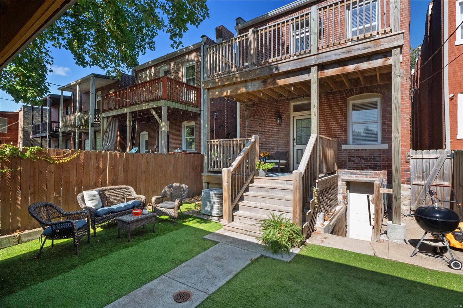 3952 Botanical Avenue