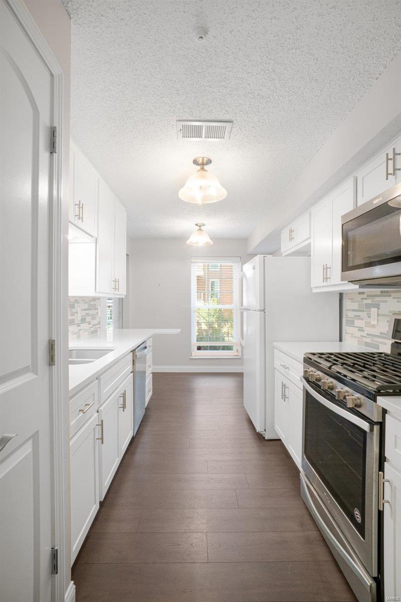 10358 Chimney Rock Drive Unit: 6