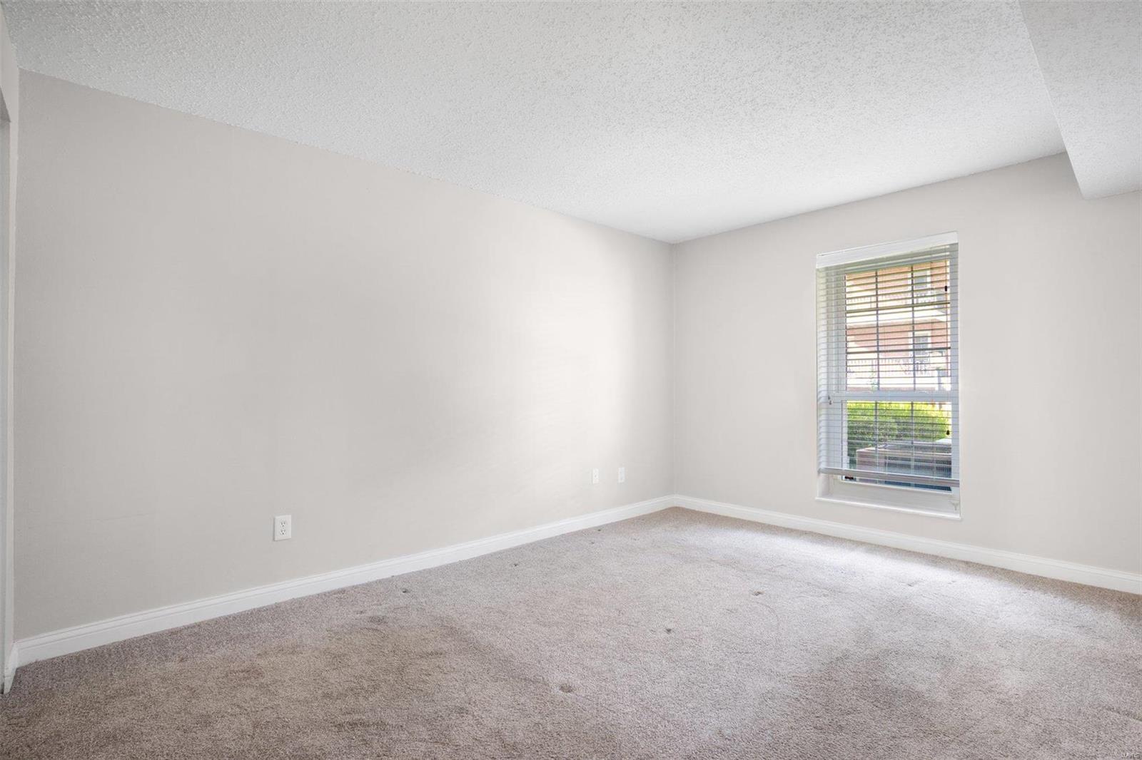 10358 Chimney Rock Drive Unit: 6