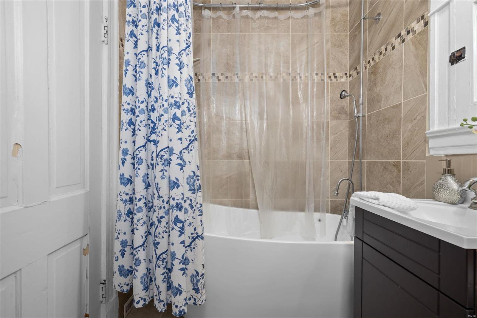 6941 Marquette Avenue