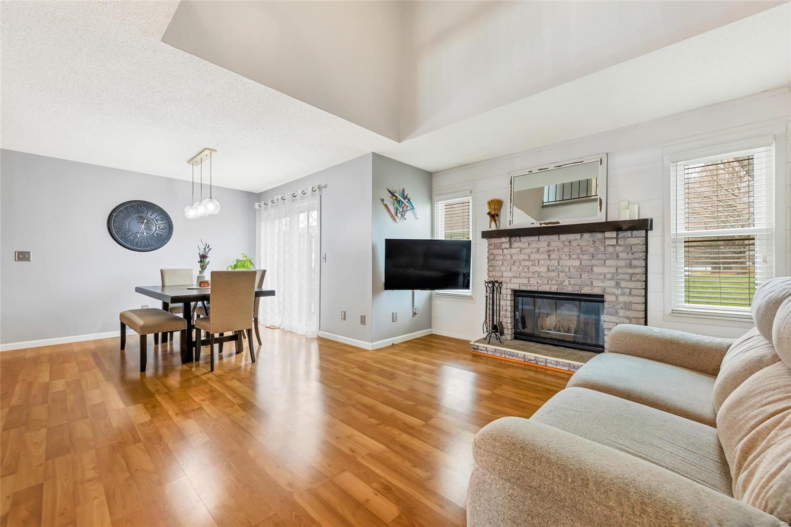 323 Devonshire Court