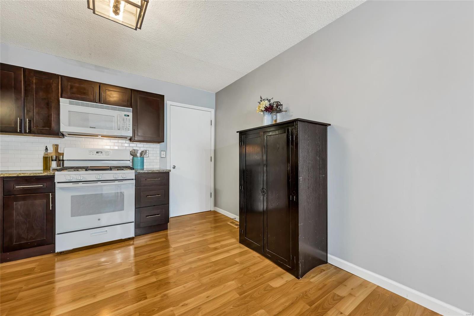 323 Devonshire Court