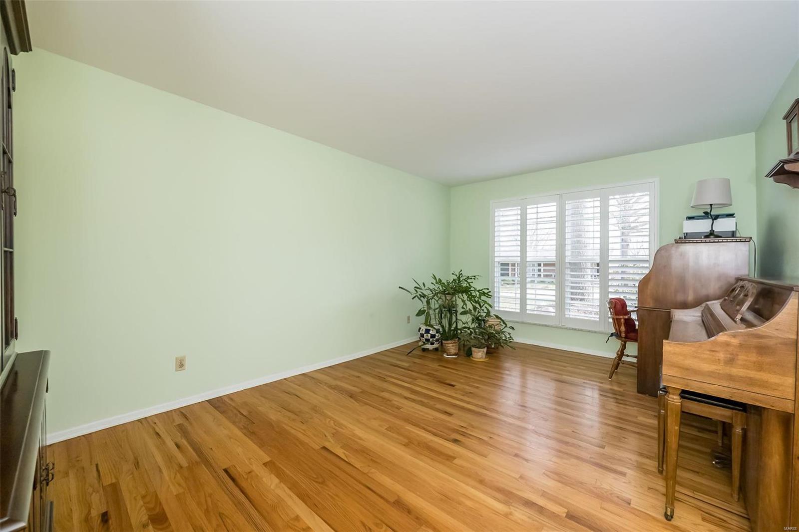 9047 Grant Farm Trail