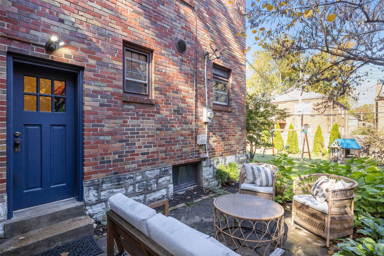 7129 Stanford Avenue