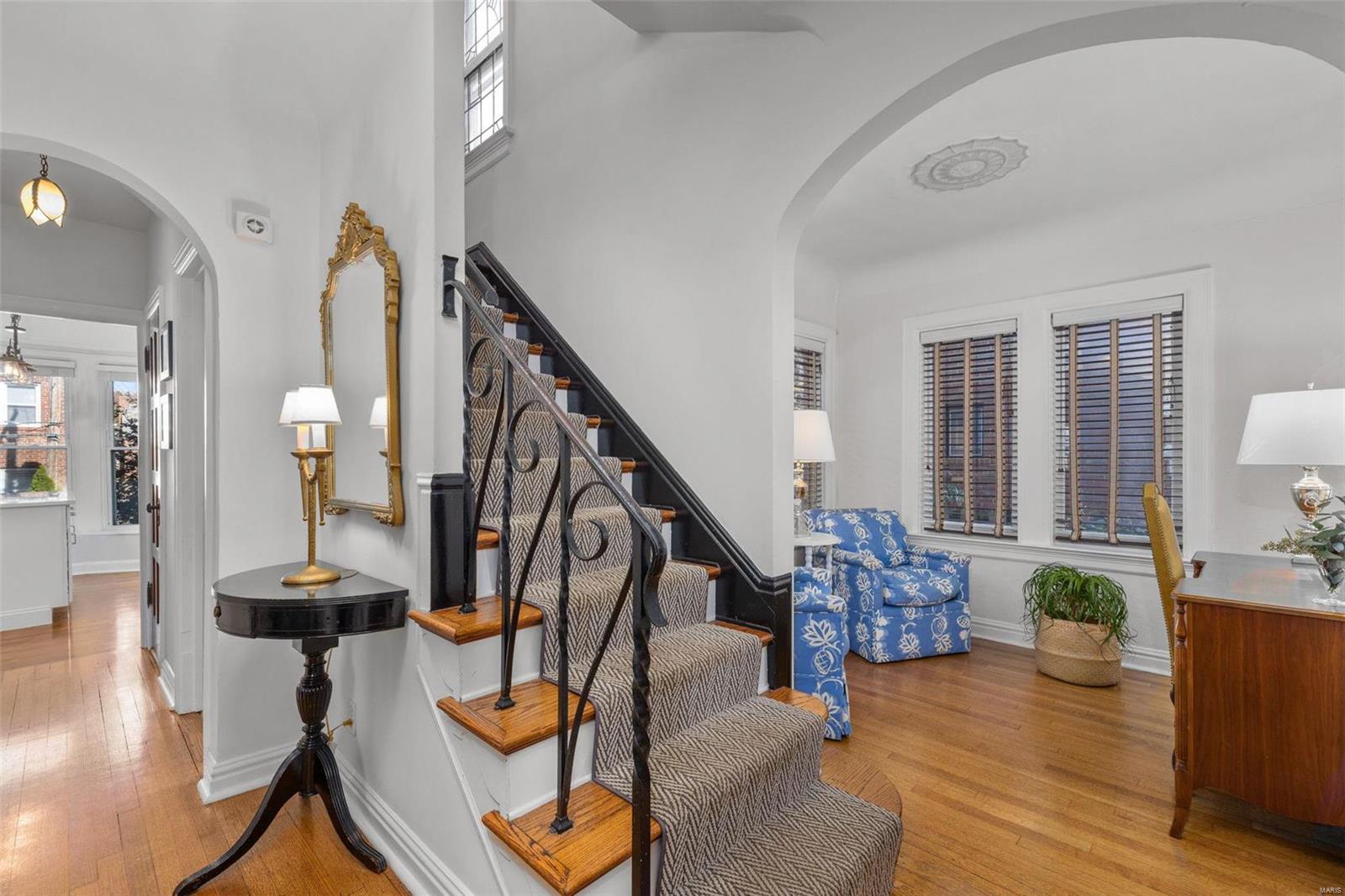 7129 Stanford Avenue