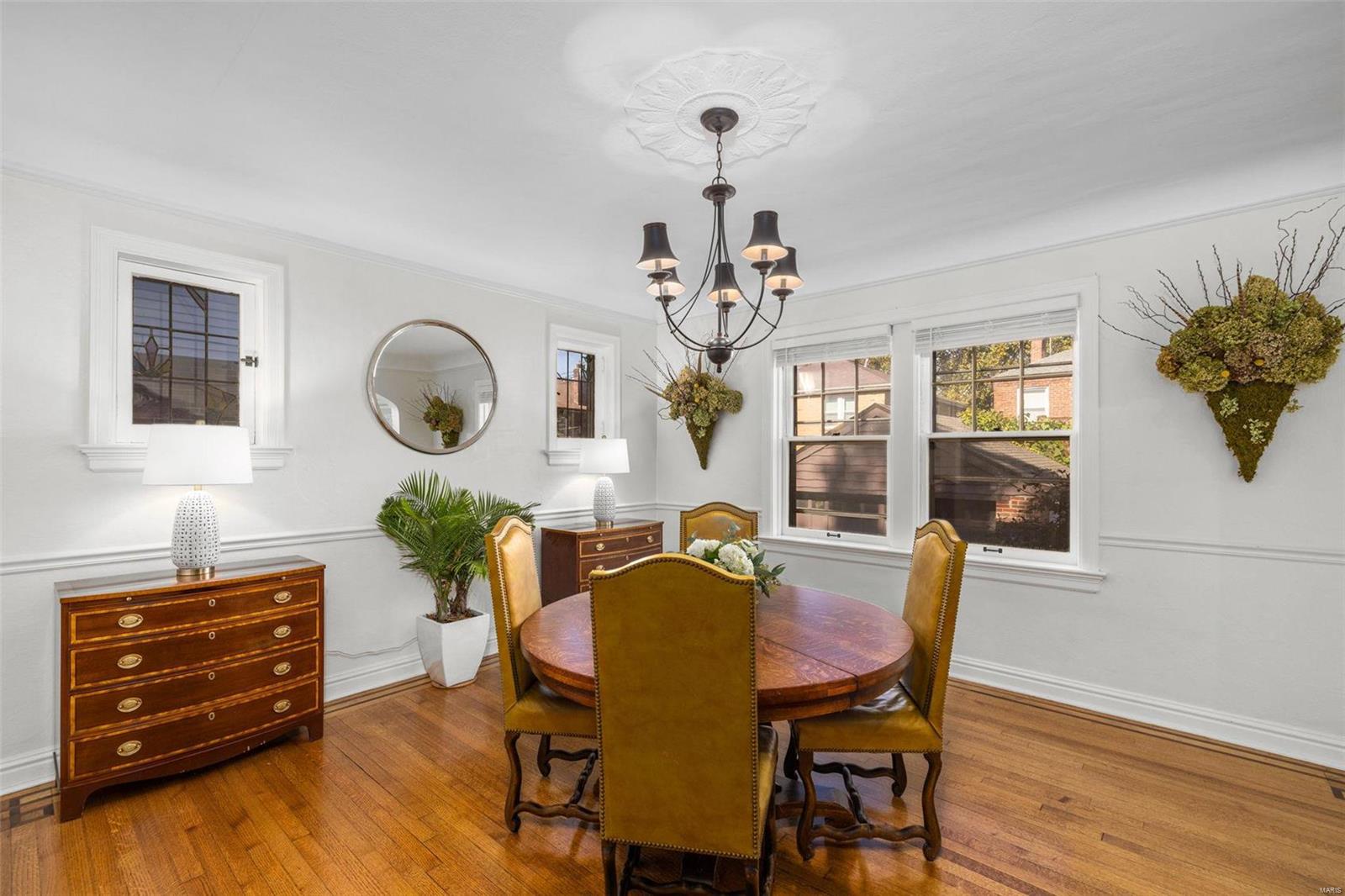 7129 Stanford Avenue