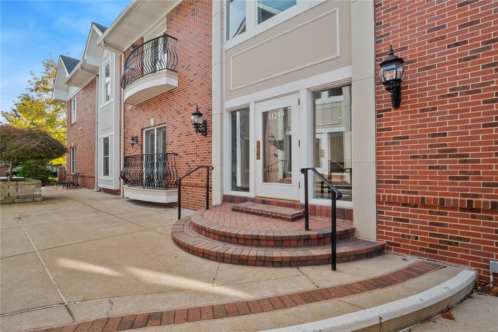 11299 Manchester Road Unit: 7